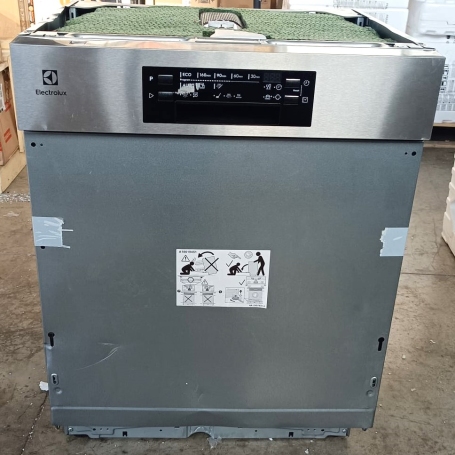 OUTLET ELECTROLUX O-EEM69300IX LAVASTOVIGLIE DA INCASSO A SCOMPARSA PARZIALE 15 COPERTI 8 PROGRAMMI CLASSE D - CON DIFETTI