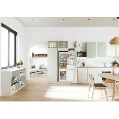 CANDY CNBQL3518EV FRIGORIFERO COMBINATO DA INCASSO LOW FROST 263LT WIFI CLASSE E