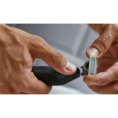 PHILIPS QP6542/15 ONE BLADE PRO REGOLABARBA RICARICABILE WET E DRY