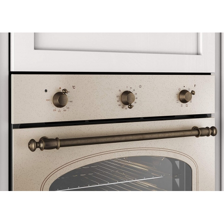 Pannello comandi e manopole ottone del forno Candy FCC603NAV