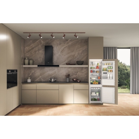 Whirlpool Frigorifero Combinato da Incasso WHC18D031A1 268 Lt Ventilato Less Frost Classe E