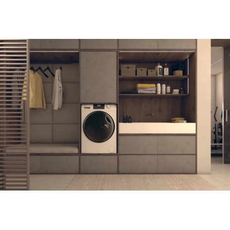Lavasciuga HAIER HWD100-BP16929A installata in una lavanderia