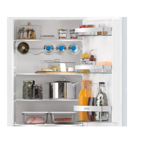 interno del Frigorifero combinato SIEMENS KI86VVFE0
