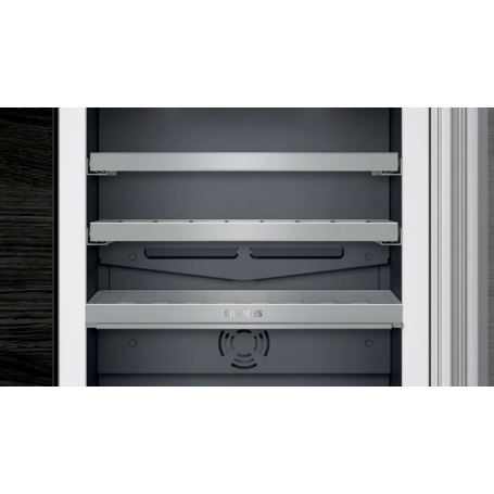 interno Cantinetta Vini SIEMENS CI24WP03