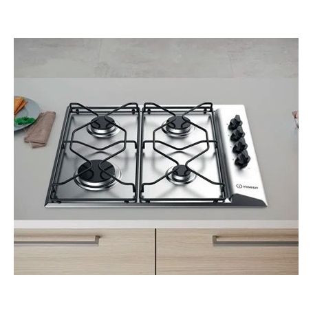 Piano cottura 60cm indesit PAA642IX/IWE/1, incassato in cucina