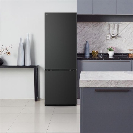 Frigorifero LG GBBW726CEV installazione cucina moderna Black Steel