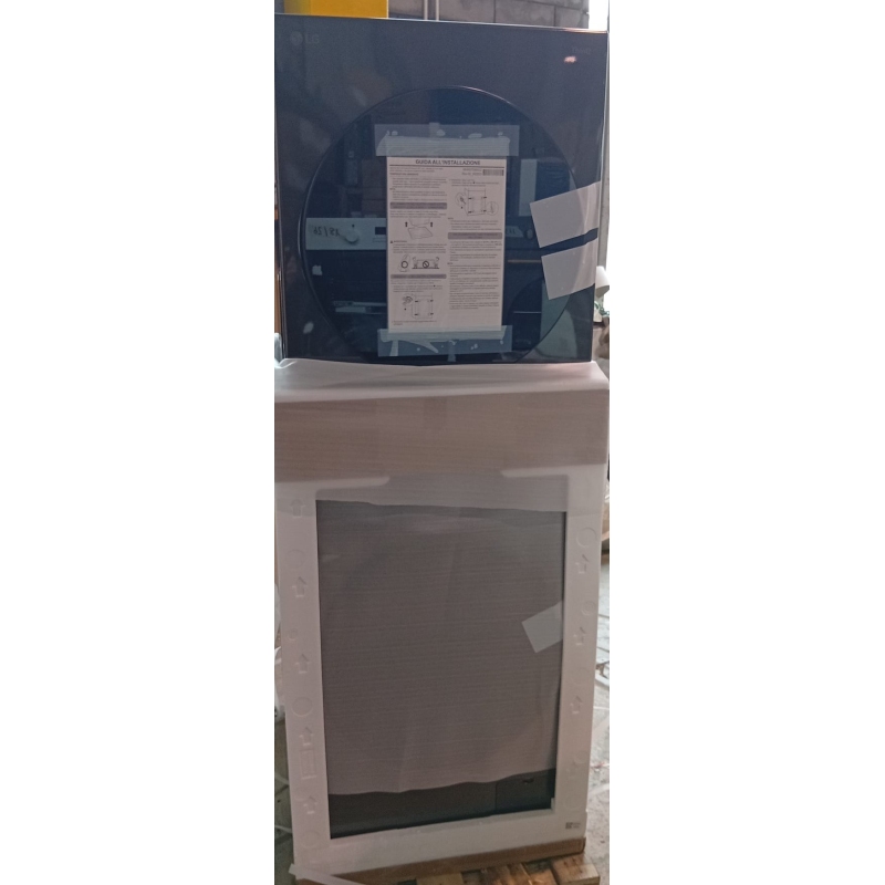 OUTLET LG WT1210BBF WASHTOWER COLONNA BUCATO...