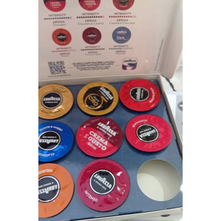 OUTLET LAVAZZA LM950 DESEA MACCHINA DA CAFFE' AUTOMATICA CON CAPSULE 1,1 LITRI COLORE PANNA - CON DIFETTI