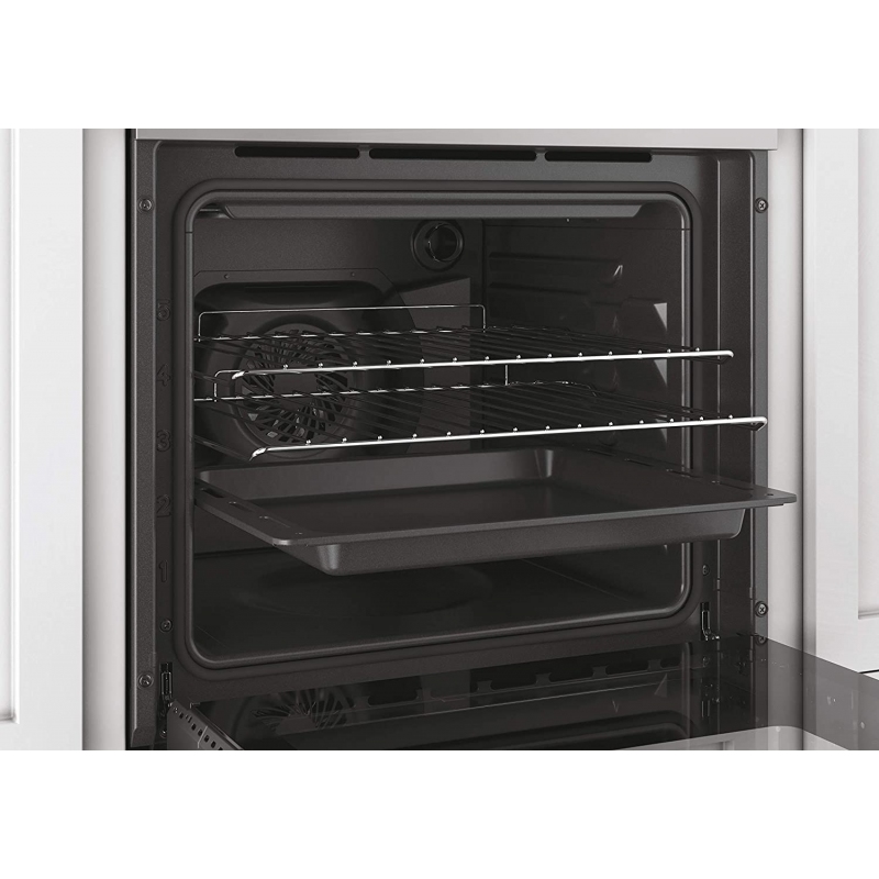 interno del forno candy FCC604X/E con griglie e teglia