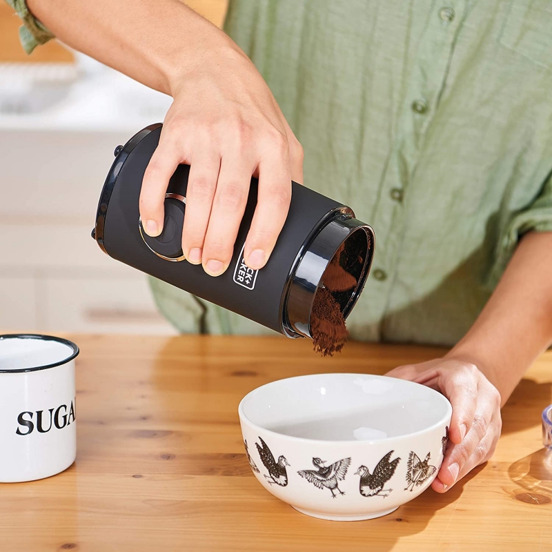 BLACK & DECKER BXCG150E MACINACAFFÉ ELETTRICO...