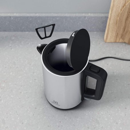 ELECTROLUX E4K1-4ST BOLLITORE ELETTRICO CAPACITA' 1,7 LT IN ACCIAIO