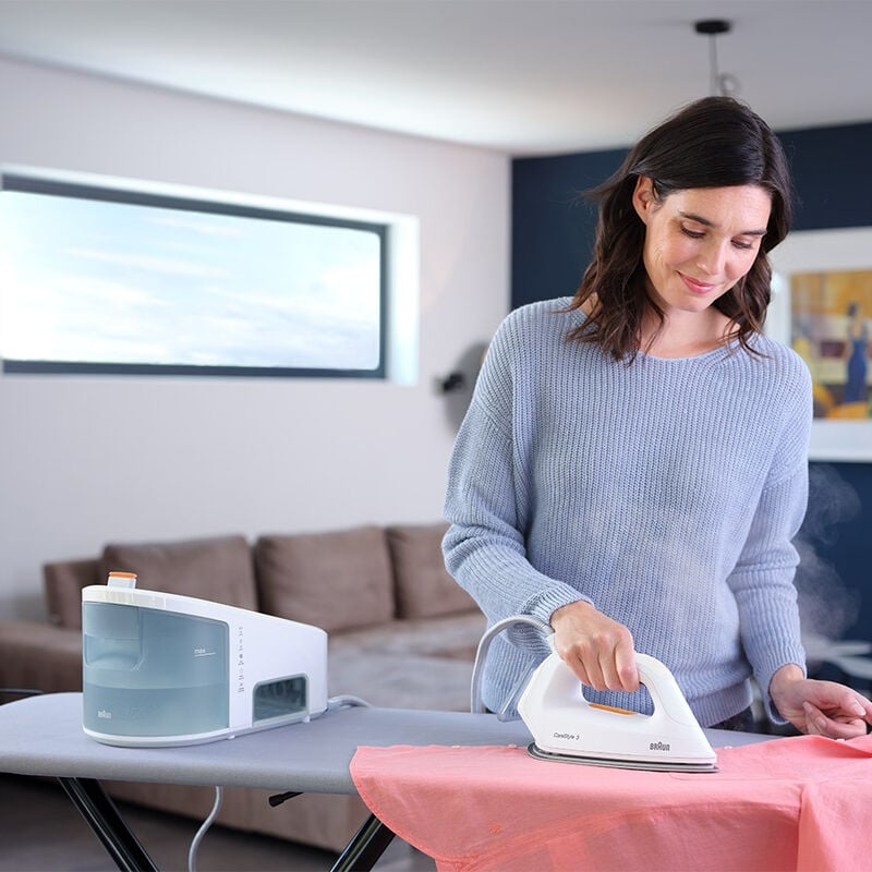 BRAUN IS3132WH FERRO DA STIRO CON CALDAIA 2400W 6 BAR SERBATOIO 2LT COLORE BIANCO - PROMO