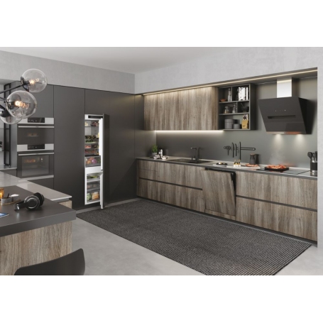 HAIER HBW5518D SERIE 6 FRIGORIFERO COMBINATO DA INCASSO 248 LT TOTAL NO FROST WIFI MOTORE INVERTER CLASSE D