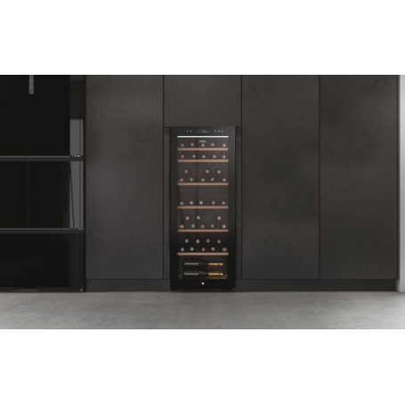 HAIER HWS77GDAU1 CANTINETTA VINO 77 BOTTIGLIE WIFI CLASSE G COLORE NERO