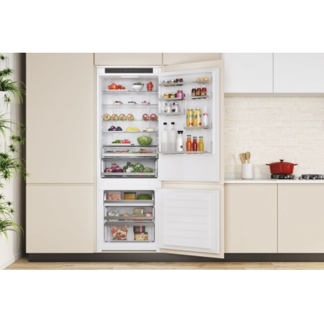 HOOVER HOBT7719EW FRIGORIFERO COMBINATO DA INCASSO 372LT TOTAL NO FROST WIFI CLASSE E