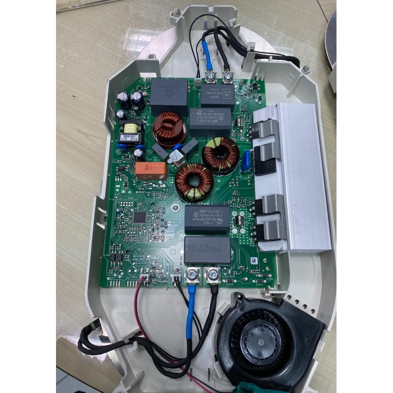 GENERATORE A INDUZIONE PIASTRE DI DESTRA...