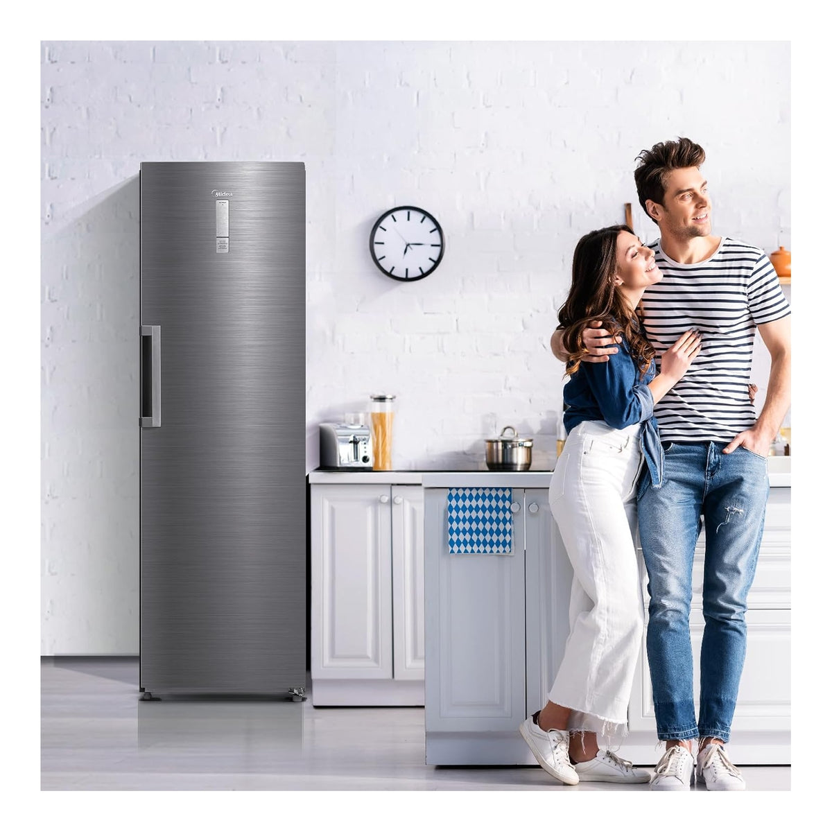 Midea MDRU385MTE46 Congelatore verticale No frost 273Lt Inox Classe E