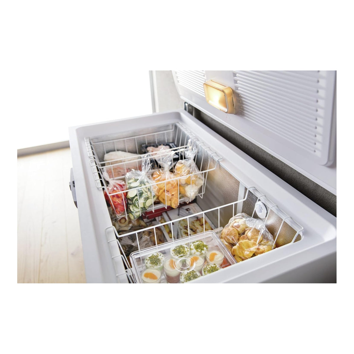 WHIRLPOOL WHE2535FO2 Congelatore Orizzontale a pozzetto 255Lt, Classe E