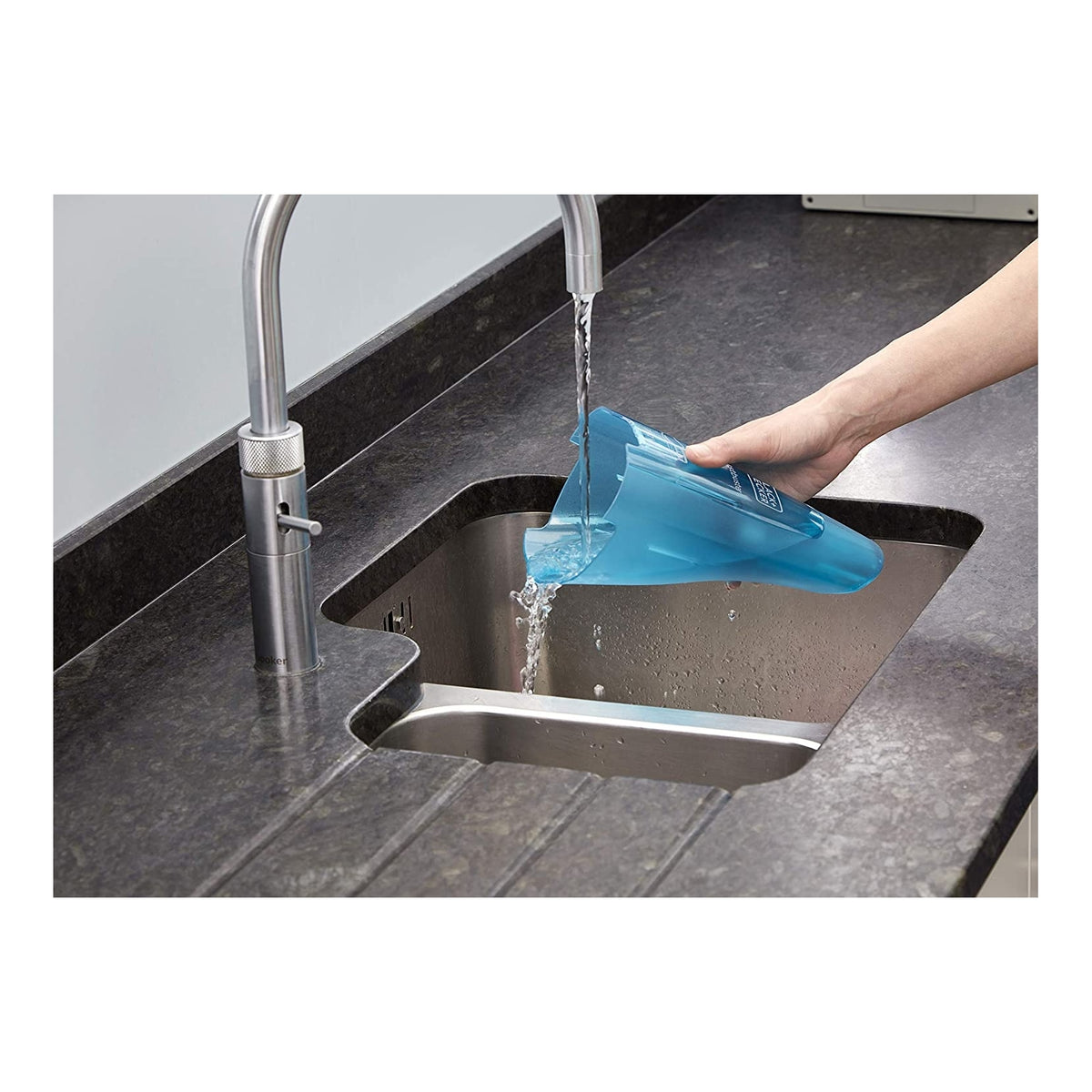 BLACK & DECKER WDC215W ASPIRINO PER LIQUIDI E SOLIDI RICARICABILE 0,38LT - PROMO