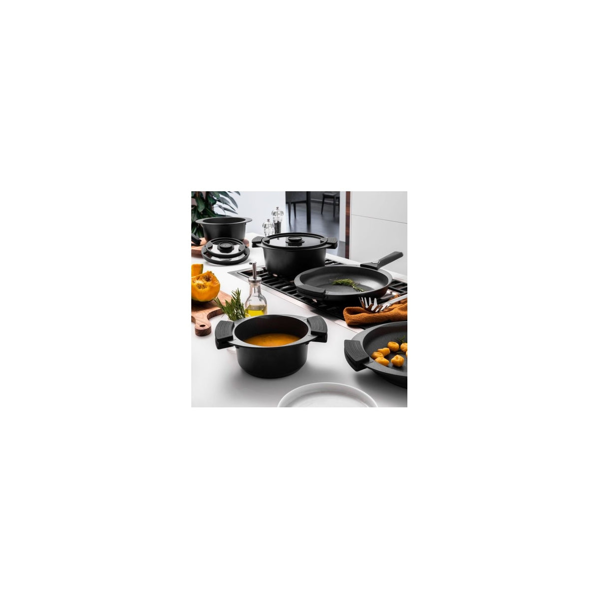 TOGNANA V979166SECO SET BATTERIA DI PENTOLE 9 PEZZI COLORE NERO - PROMO